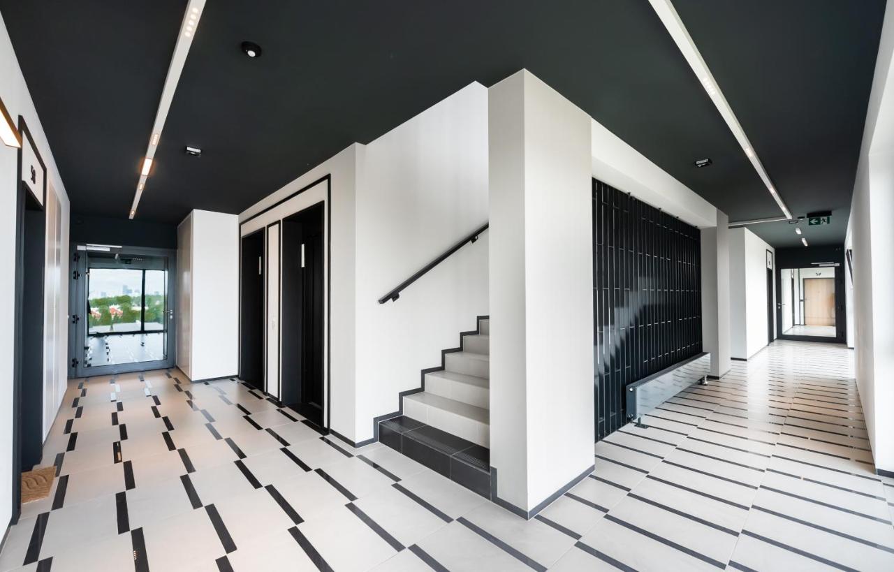 Postepu Comfort Apartment Варшава Экстерьер фото