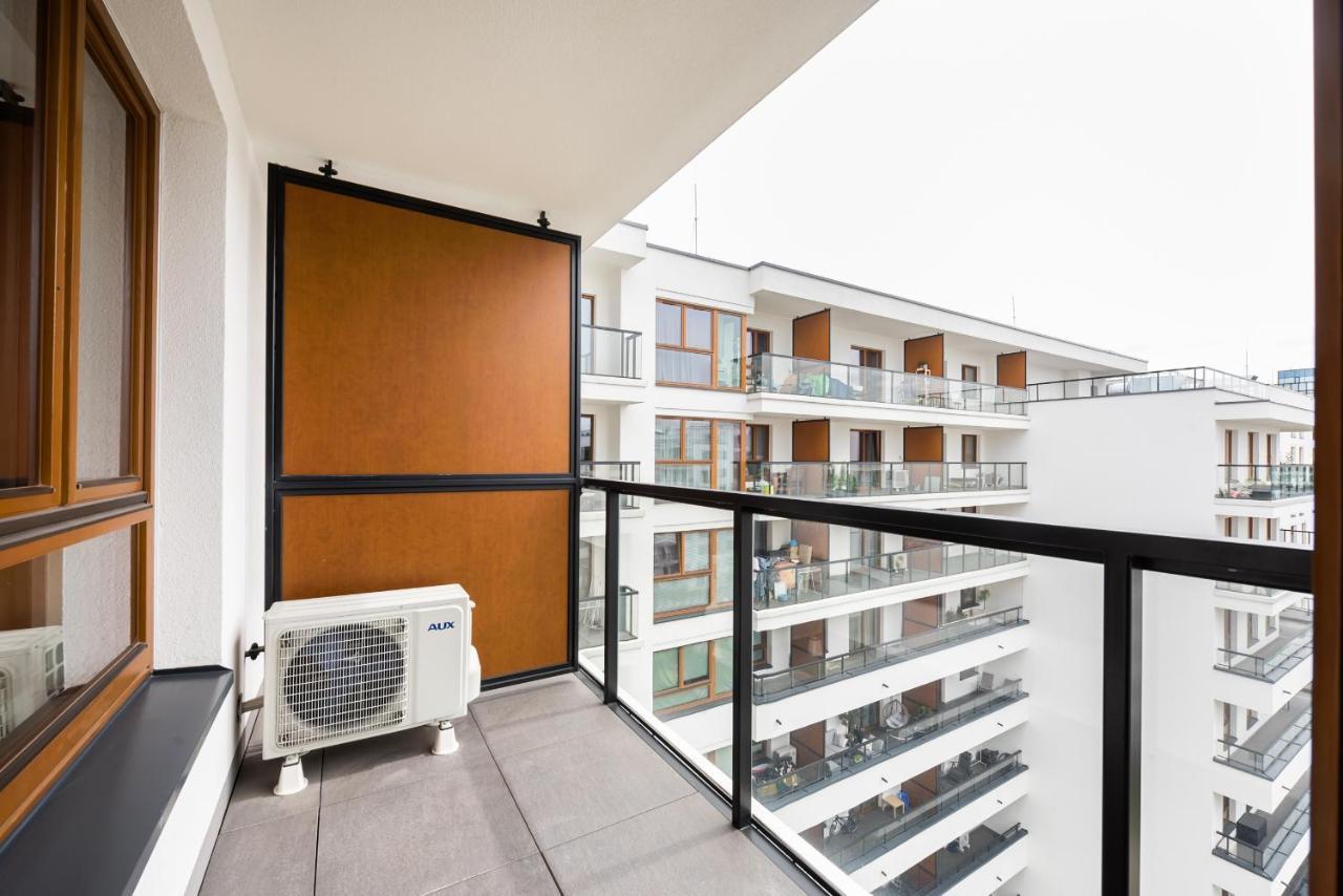 Postepu Comfort Apartment Варшава Экстерьер фото